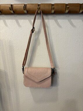 The Nice Crossbody